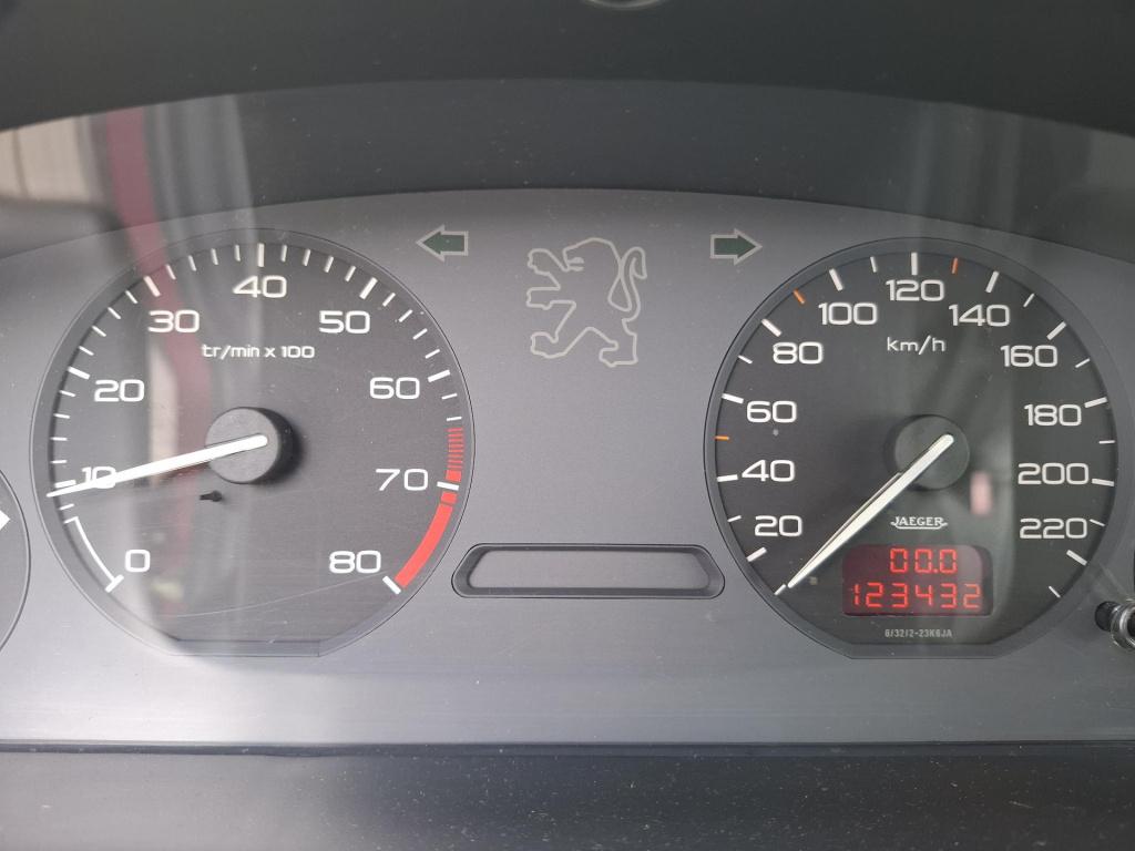 Peugeot 406 2.0i 16v st 1e eigenaar! airco/lmv/trekhaak