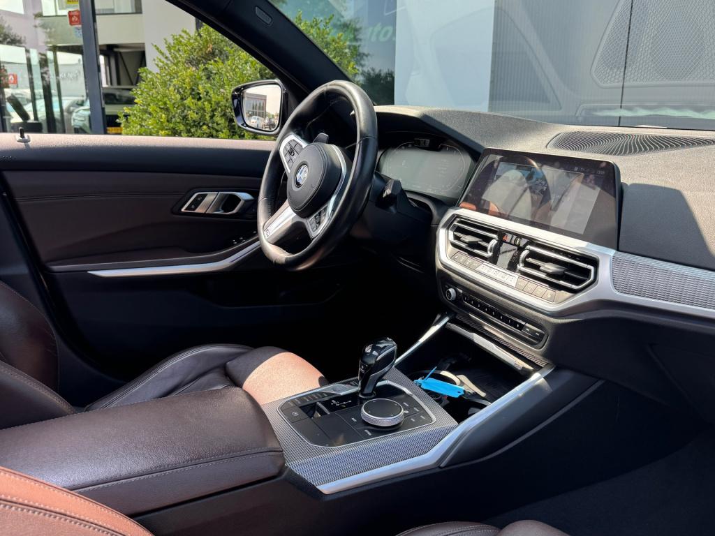 BMW 3-serie touring 330i introduction high executive * panoramadak * 360 ca