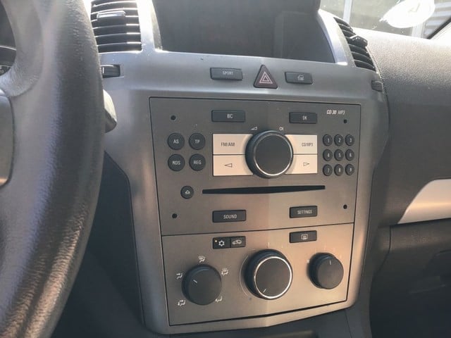 Opel Zafira 1.8 automaat 7-persoons | cruise | trekhaak | nap | nieuwe apk 