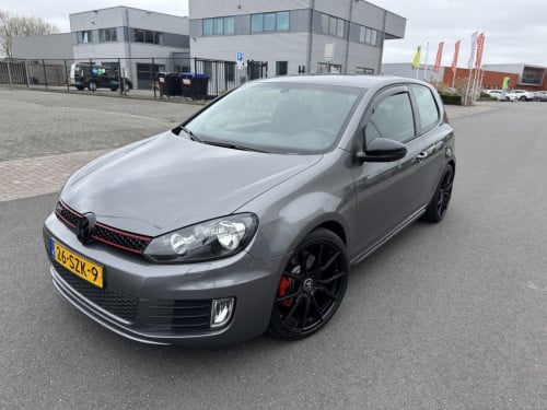 Volkswagen golf GTI 2.0 benzine!