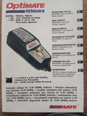 Acculader