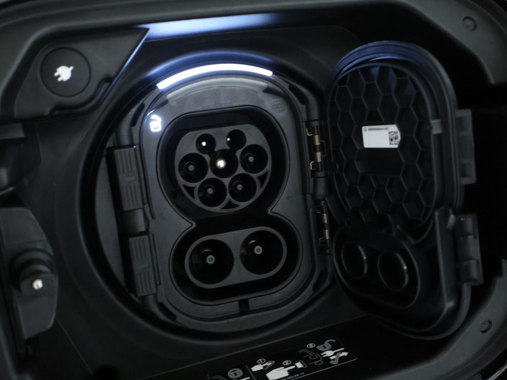 Mercedes-Benz Eqb 250+ essential line 7p. 71 kwh | parkeerpakket met achter