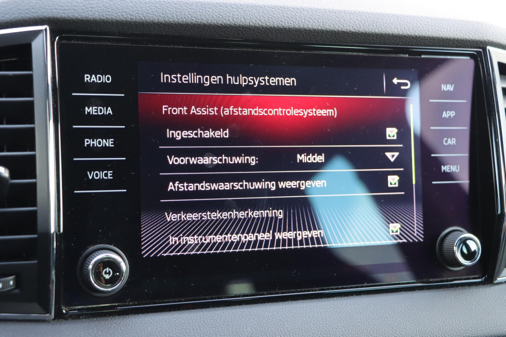 Skoda Karoq 1.5 tsi 150pk dsg sportline business