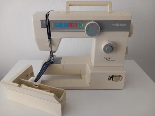 Oerdegelijke ANKER naaimachine