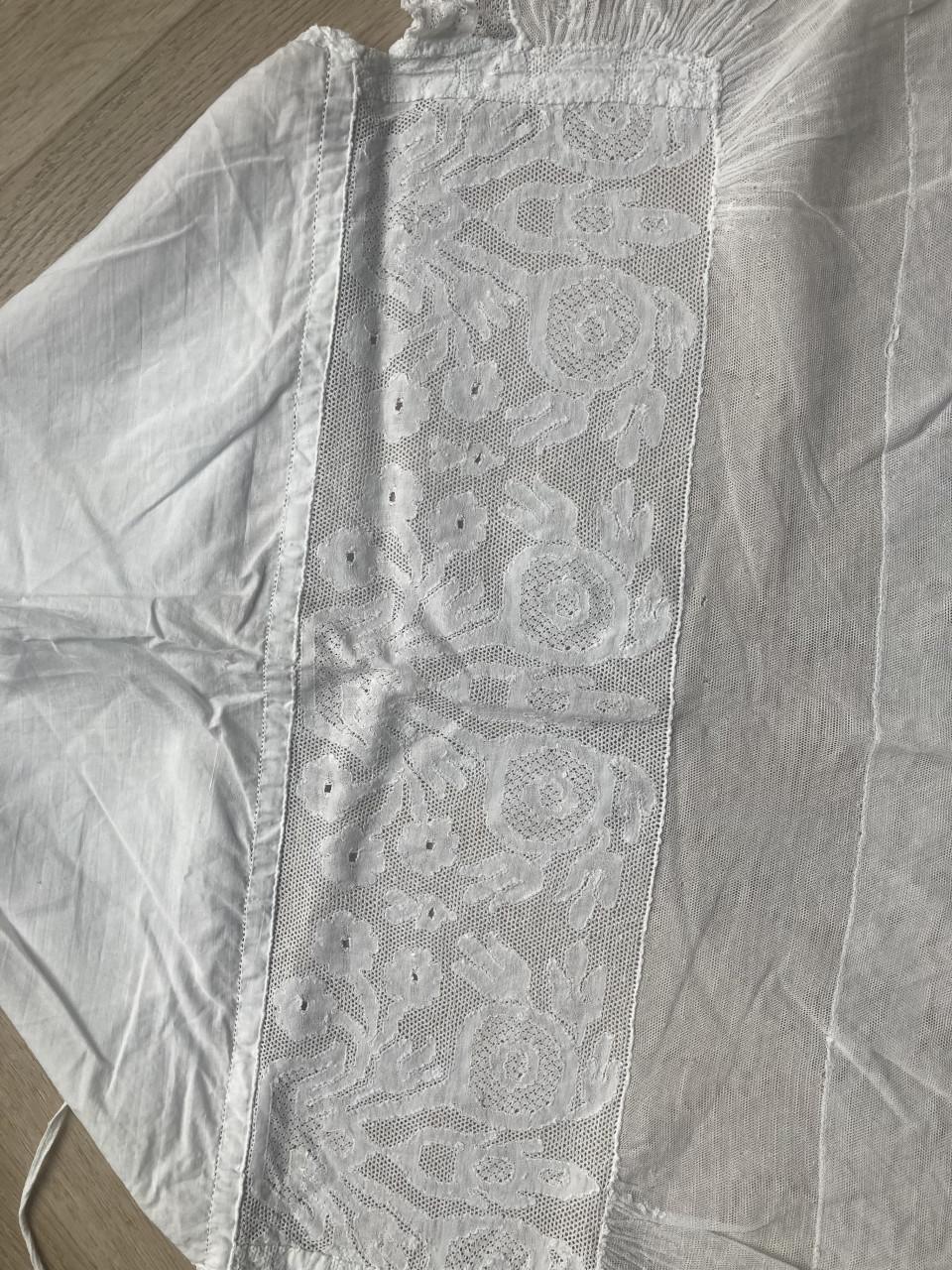 Klederdracht verzameling kappen mutsen