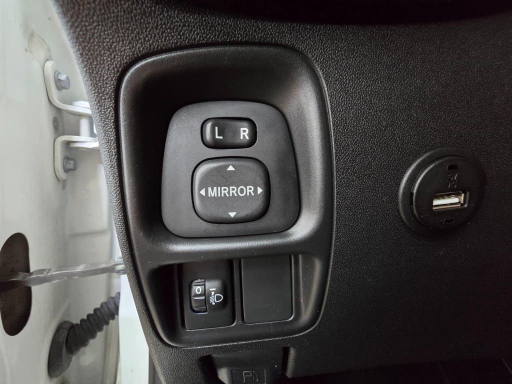 Toyota Aygo occasion 1.0 vvt-i x-play | tweedehands toyota aygo wit | autom