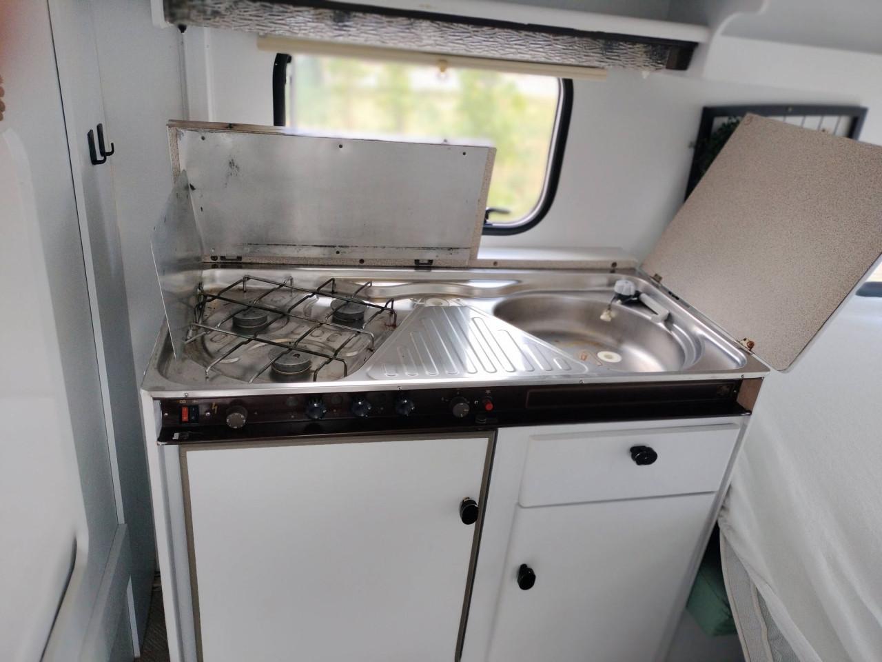 Knaus met stapelbed en prachtige voortent!