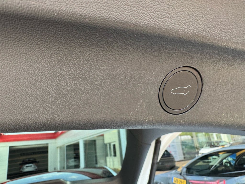 Tesla Model Y rwd 58 kwh