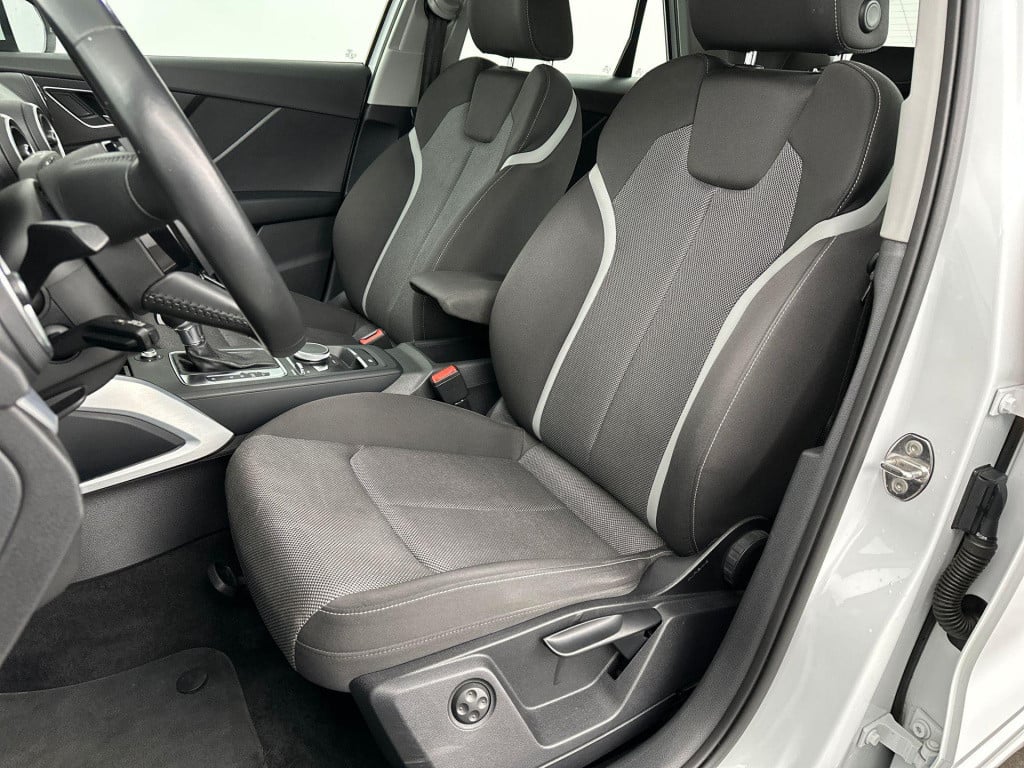 Audi Q2 35 tfsi cod automaat virtual pdc