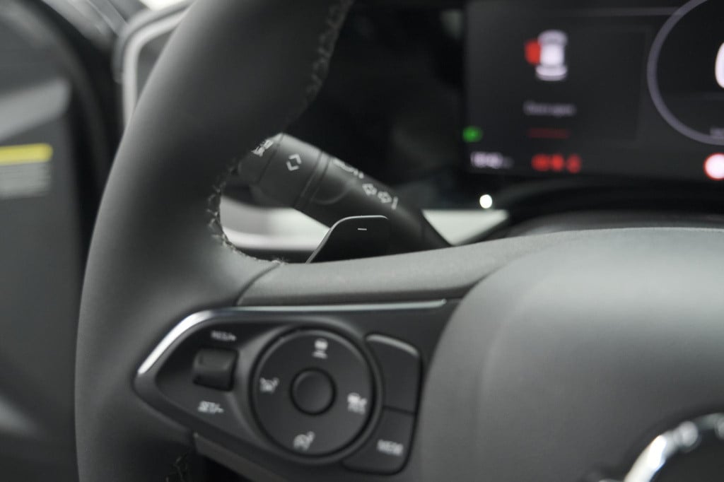 Opel Mokka turbo 130 at ultimate | camera | dodehoekdetectie | massage | ad