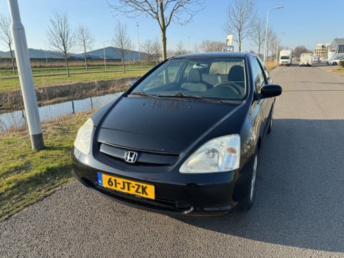 Honda civic bj 2004  950 euro