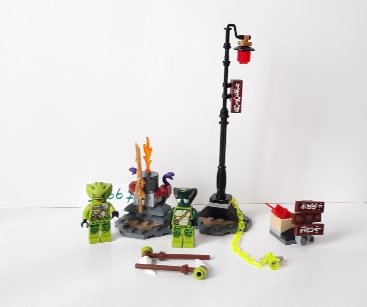 Lego Ninjago 70667:  Zwaardmotor van Kai & Sneeuwscooter van Zane