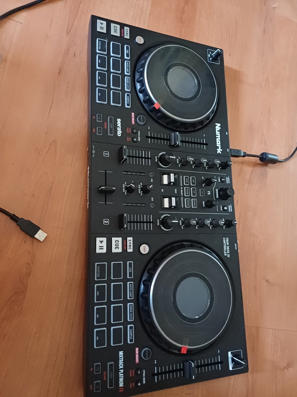 Numark draai deck + bijhoorende koffer
