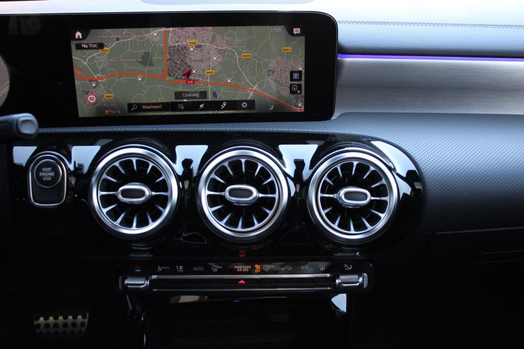 Mercedes-Benz Cla 250 e amg edition | pano | nightpakket | sfeerverlichting