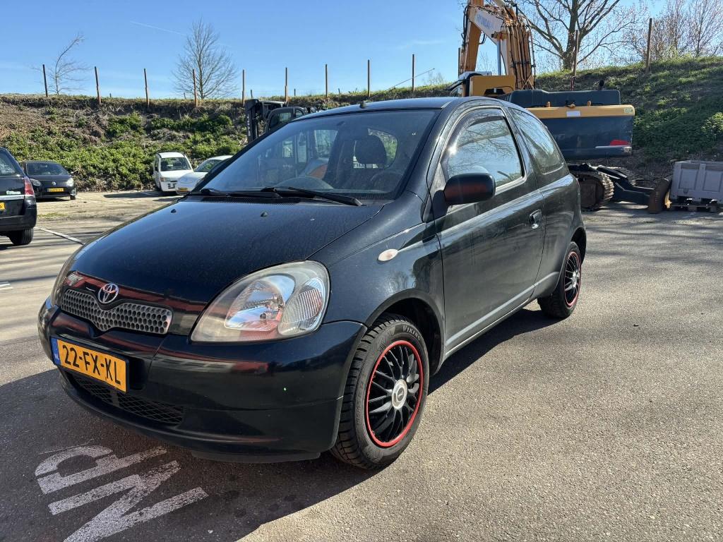 Toyota Yaris 1.3-16v vvt-i luna