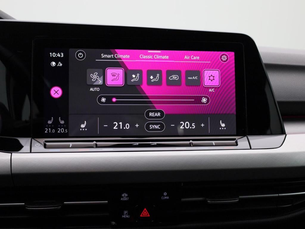 Volkswagen Golf 1.0 etsi life | automaat | stoel - stuur verwarming | navig