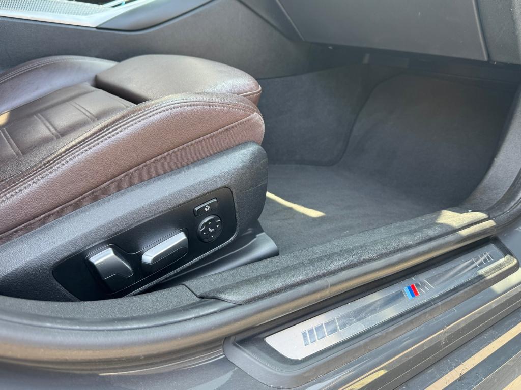 BMW 3-serie touring 330i introduction high executive * panoramadak * 360 ca