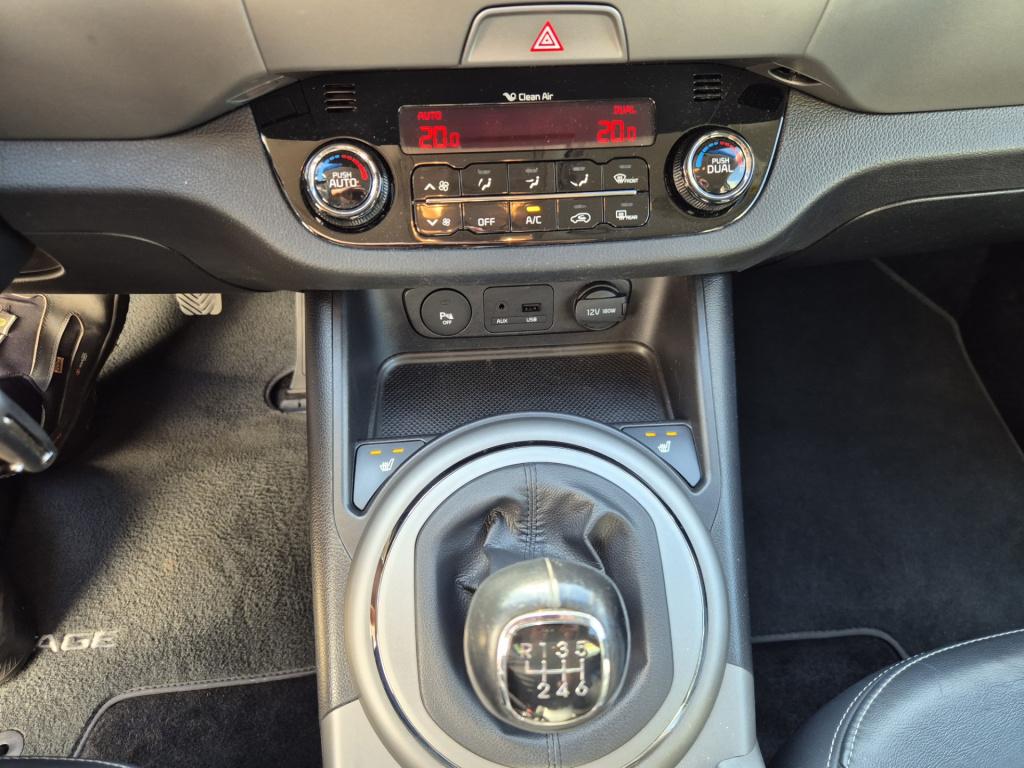Kia Sportage 1.6 gdi world cup edition