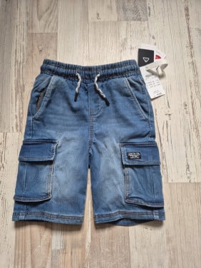 Nieuwe korte broek jongen maat 140