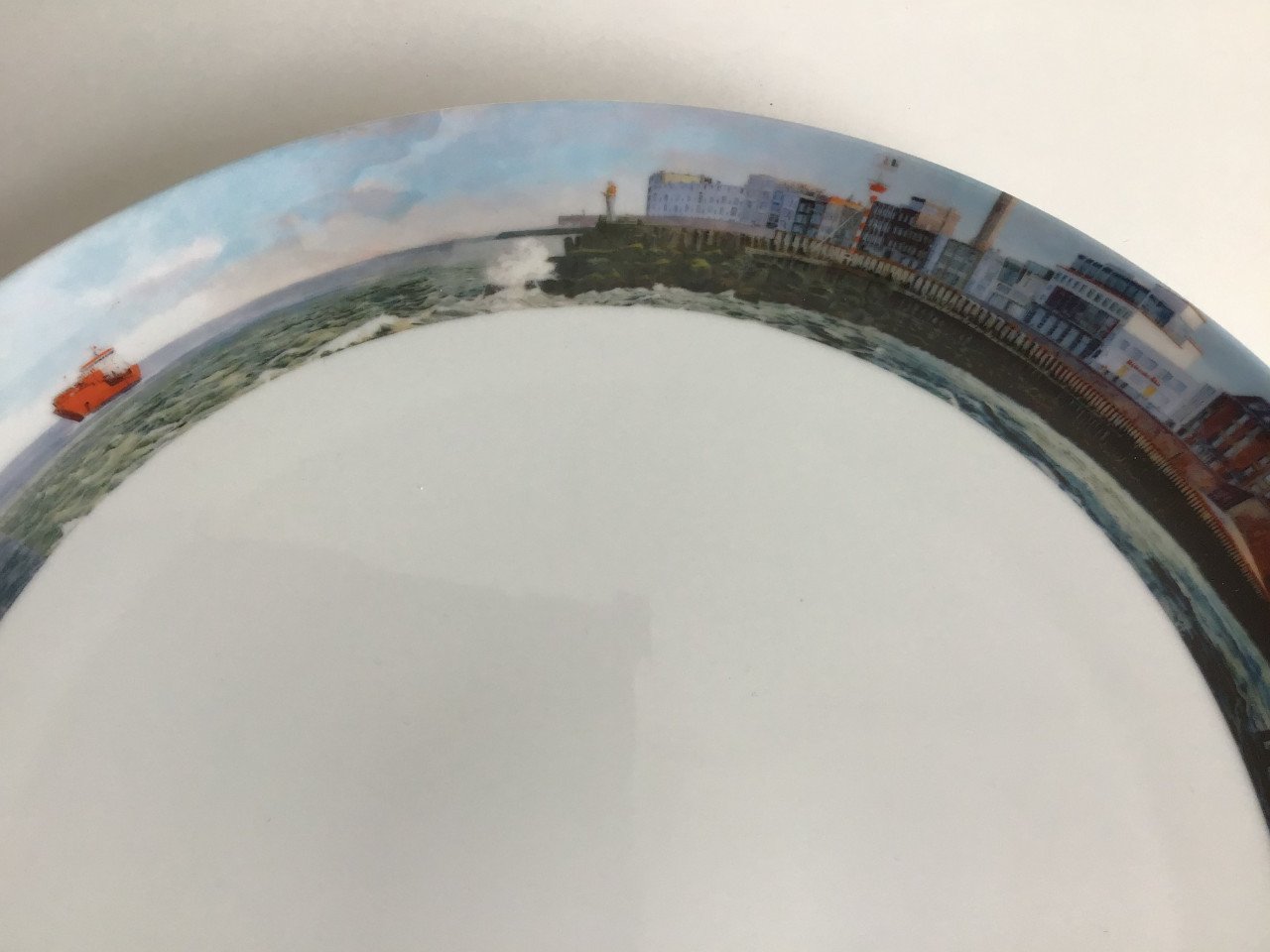 Bord 31 cm Taste of Art Jo Dumon Tak Vlissingen kust Panorama Walcheren