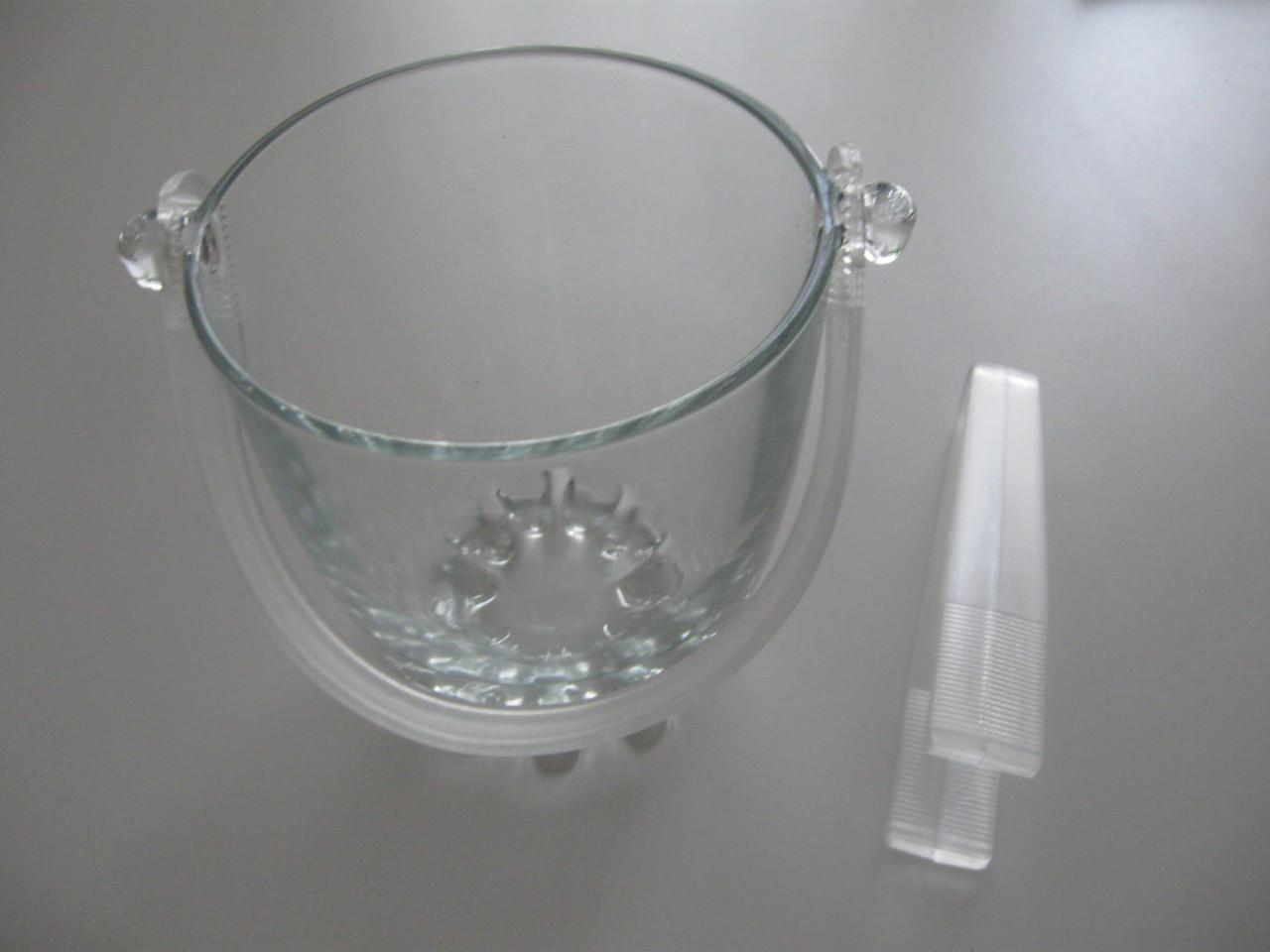 Glazen ijsblokjes emmer met tang