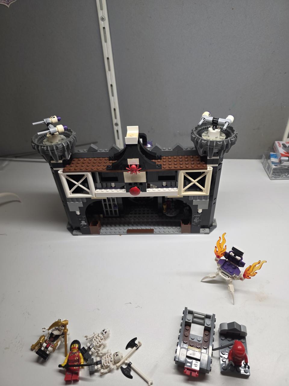 Ninjago dark fortress