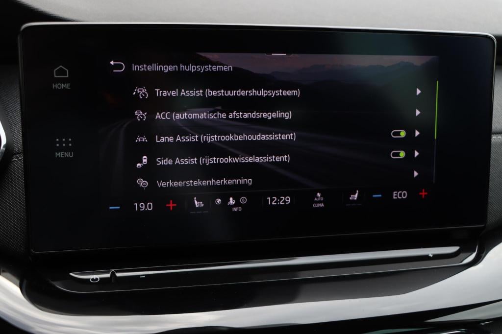 Skoda Octavia combi 1.4 tsi iv phev sportline business | soh 91,1% |