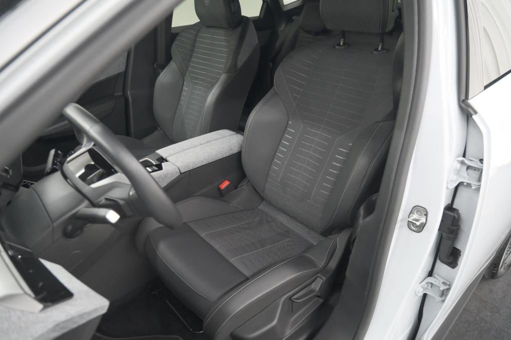 Peugeot 3008 1.2 hybrid 136 gt | elektrische kofferklep | camera | adaptiev