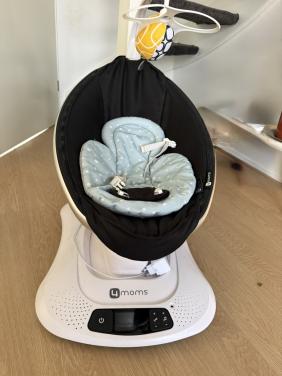 In goede staat 4 moms schommel stoel