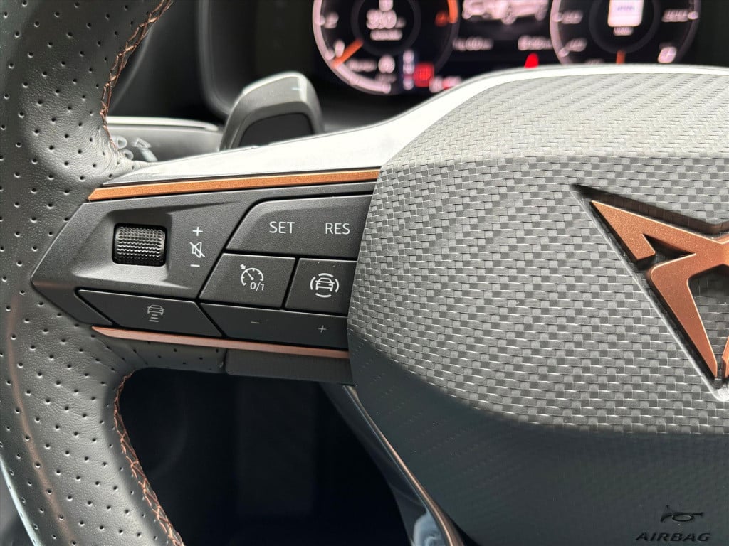 Cupra Formentor 1.5 tsi 150pk dsg-7| camera|navi|carplay|dodehoek| rijklaar