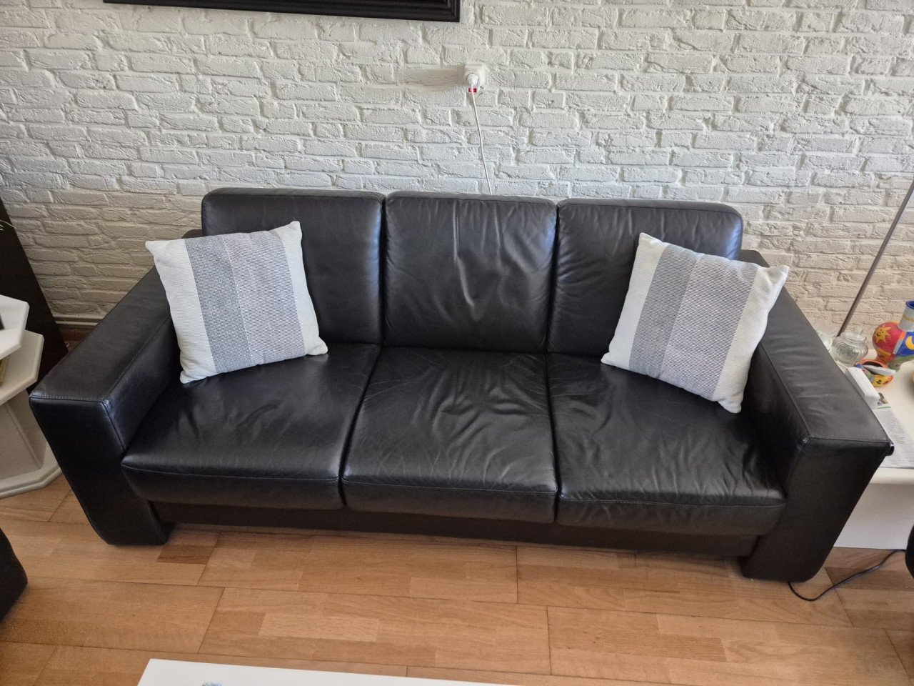 3 + 2 zits zwart leren bankstel