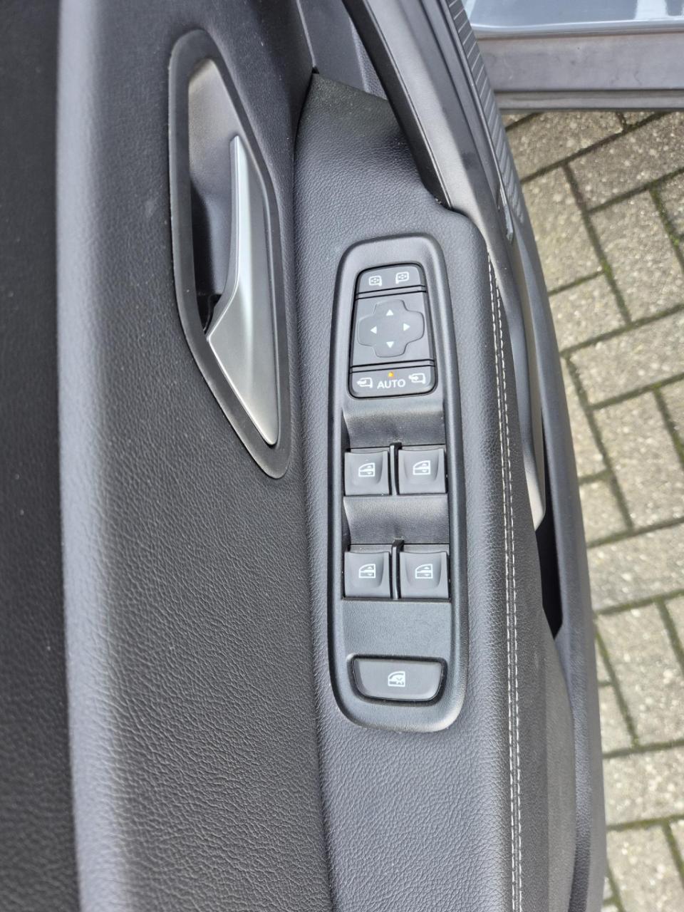 Dacia Duster 1.0 tce journey camera, navigatie