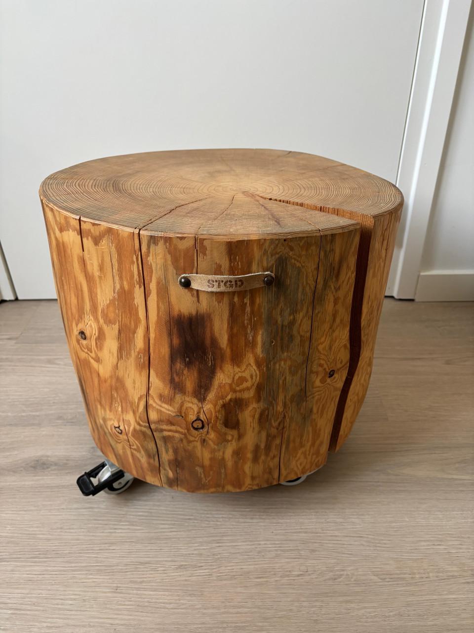 Houten boomstam bijzettafel