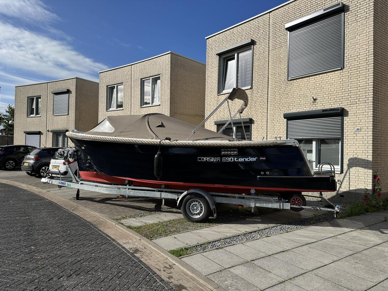 Corsiva Tender 690 – Luxe, en comfort incl. trailer en meer