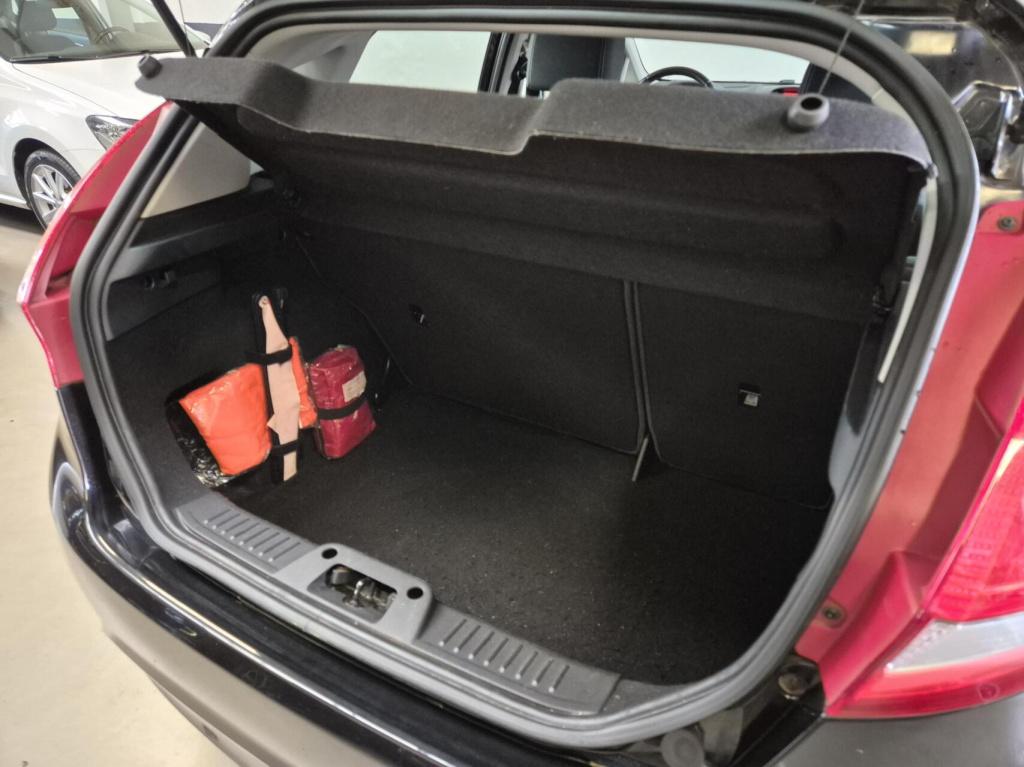 Ford Fiesta 1.25 titanium / distributieriem vervangen / koppeling vervangen