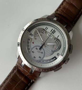 Swatch Retrograde Irony Chrono Cold Hour, type YRS403