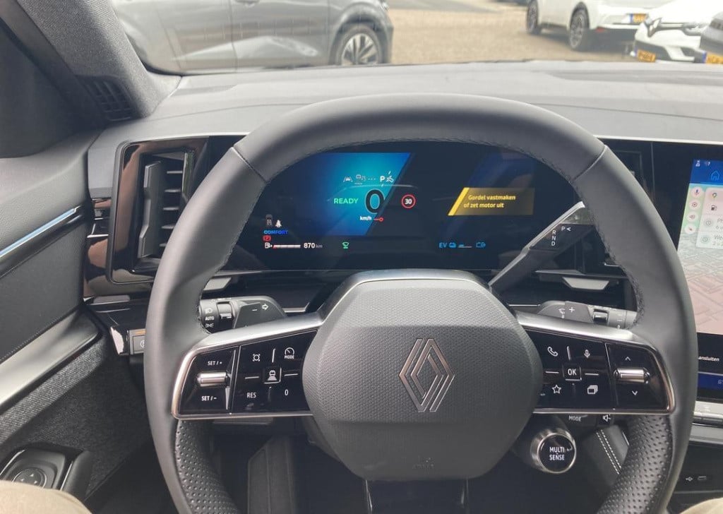Renault Espace e-tech full hybrid 200 techno 7p.