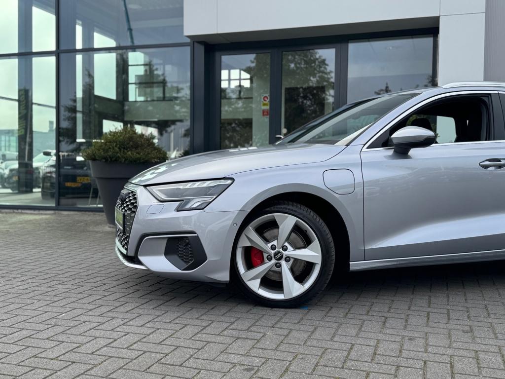 Audi A3 sportback 40 tfsi e advanced edition * matrix led * leder * camera