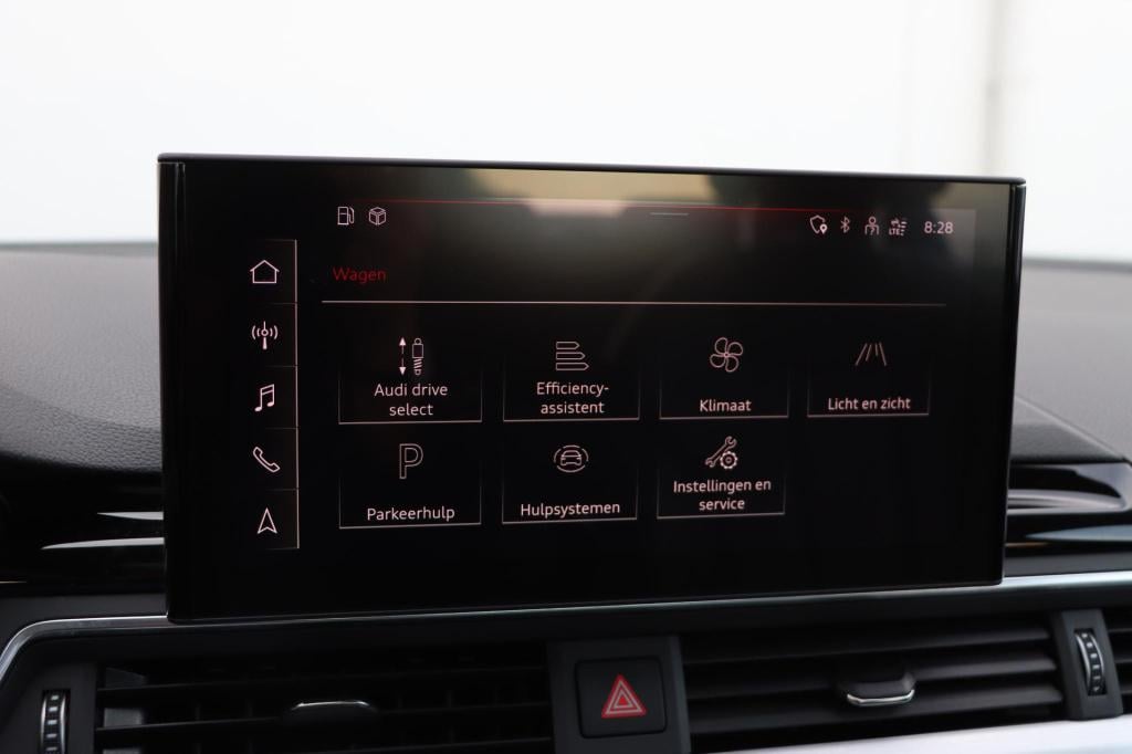 Audi A4 limousine 35 tfsi launch edition s-line 150pk s-tronic | pano | hud