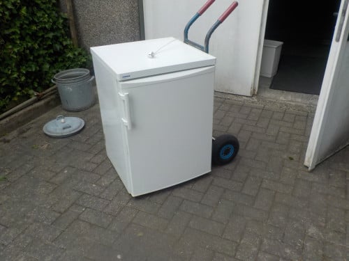 Koelkast met klein vriezer in de koelkast merk Liebherr in goede staat