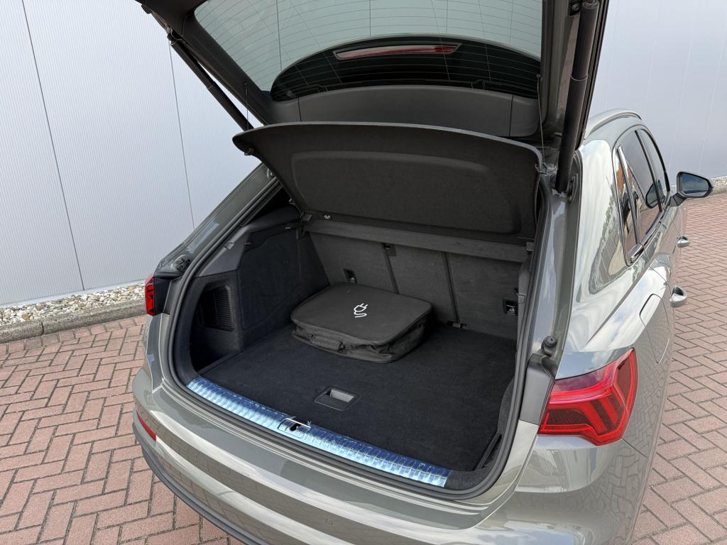 Audi Q3 45 tfsi e hybrid 245pk s edition s-line | keyless | camera