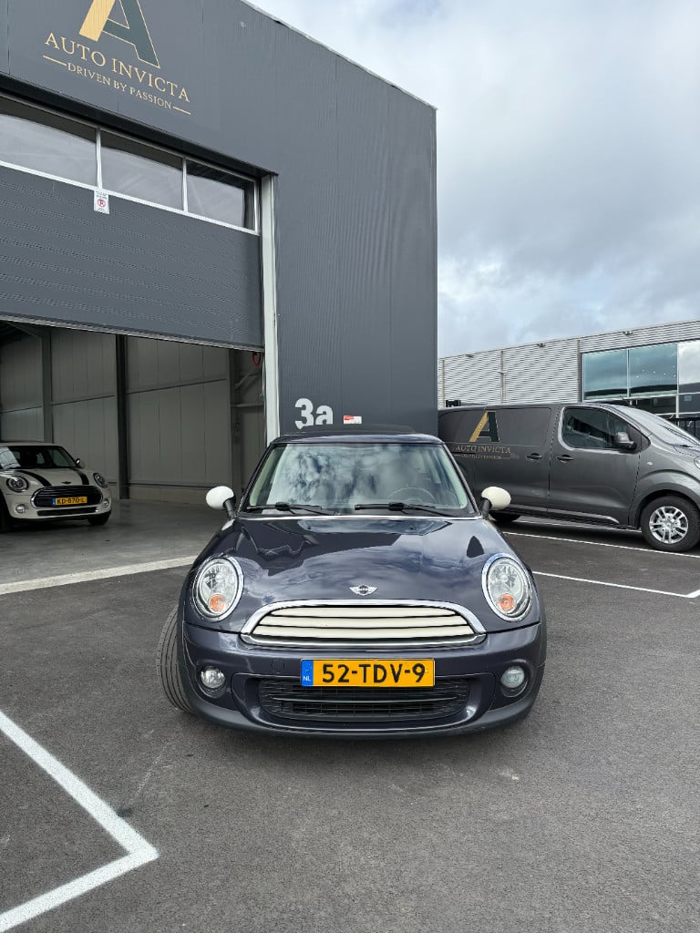 Mini One 1.6 malist - pano - nieuwe koppeling