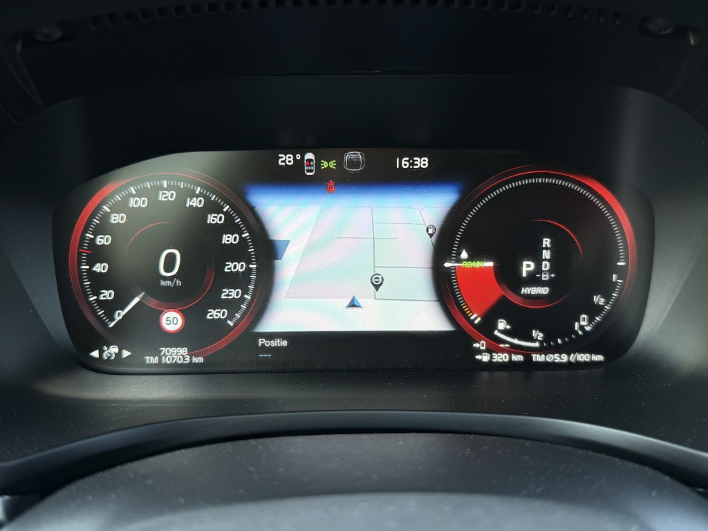Volvo V60 v60 t6 340pk r-design| panodak| adap.cruise| 360camera| hud| key