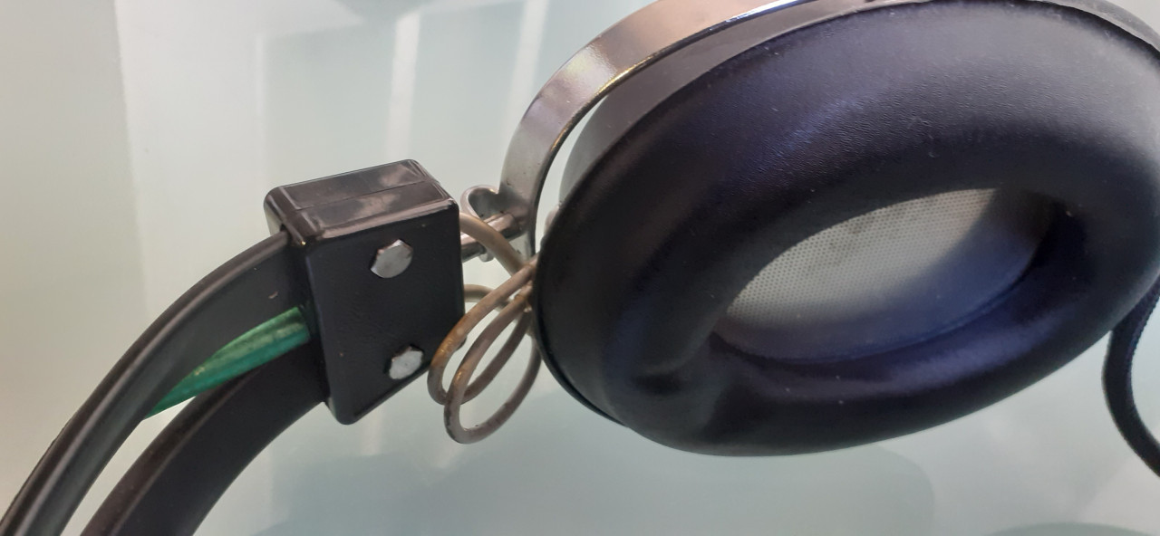 Sony stereo vintage headphone type DR-5A