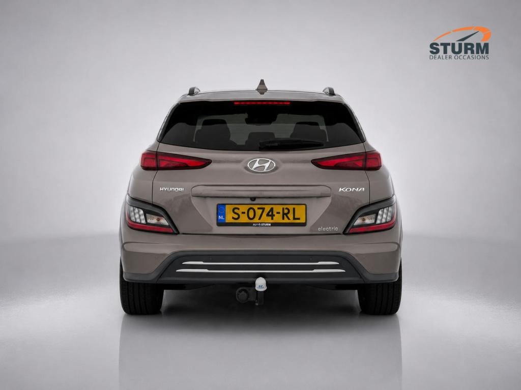Hyundai Kona ev premium 64 kwh soh 98%