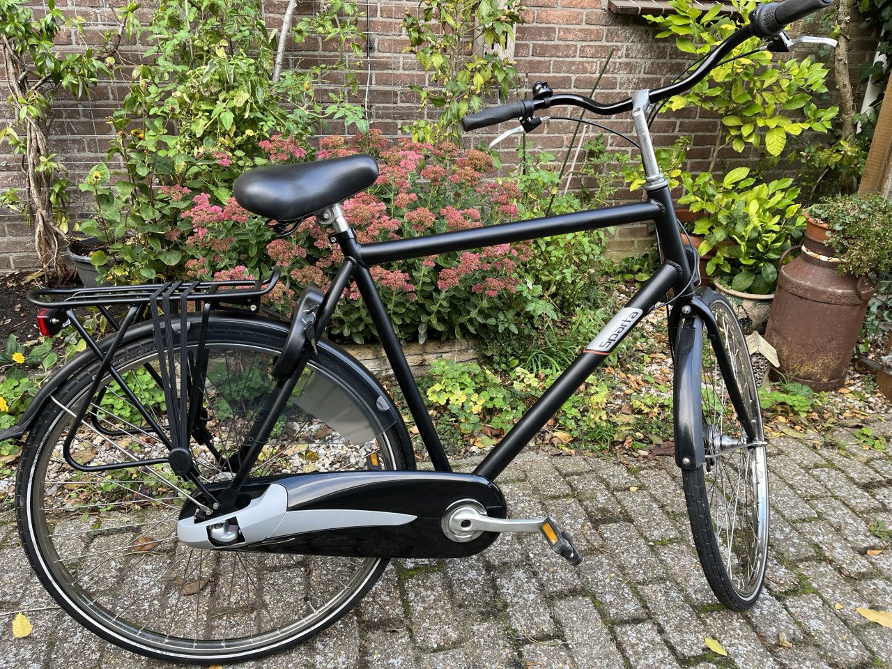 Herenfiets Sparta 3 versn. Rollerbrakes, geheel gereviseerd.