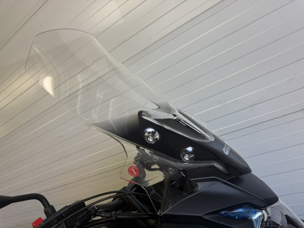 Zeer nette Honda CB500X slechts 5800km en garantie!