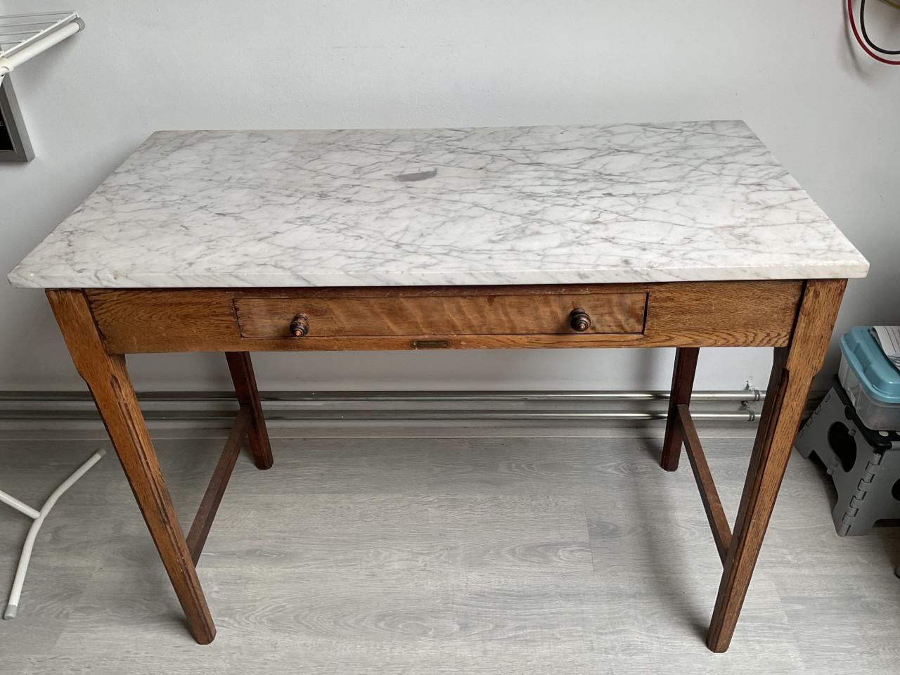 BIJNA ANTIEK!! Mooi tafeltje 100x50 met marmerblad