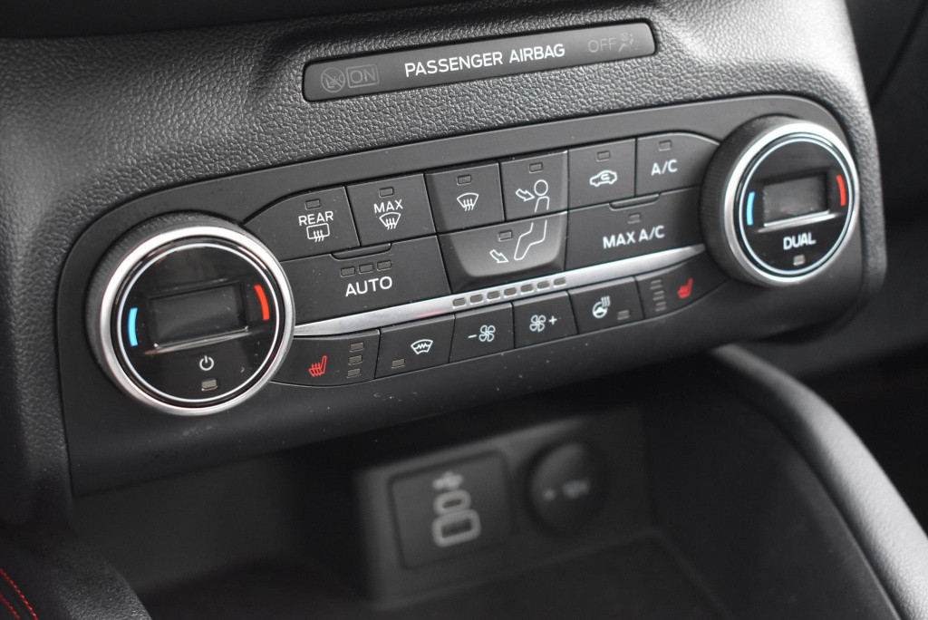 Ford Kuga 2.5 phev st-line x | climate control | adaptieve cruise control |