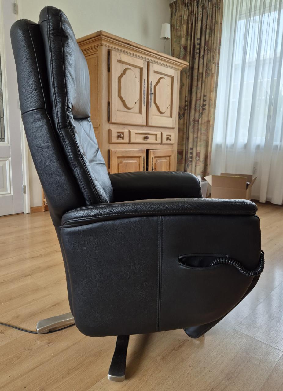 Electrisch verstelbare draaibare relaxstoel